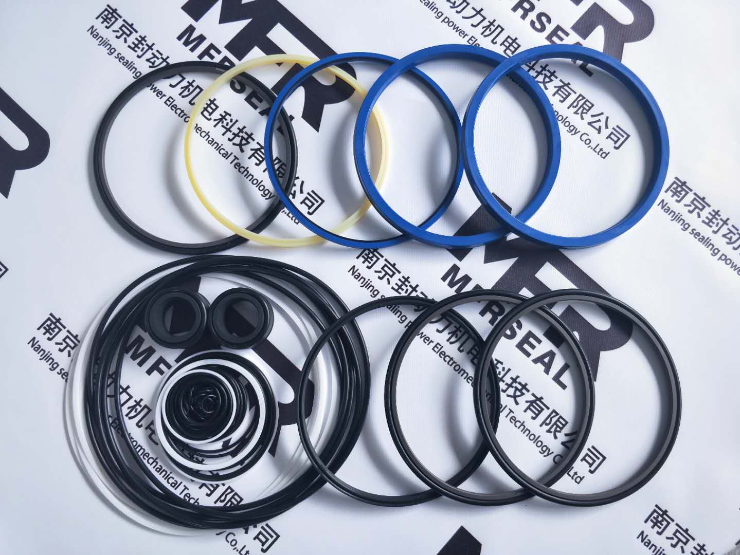 EDDIE EDT8000 鴸ͷ HYDRAULIC BREAKER SEAL KIT